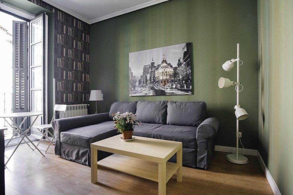 Habitat Apartments Latina มาดริด ภายนอก รูปภาพ